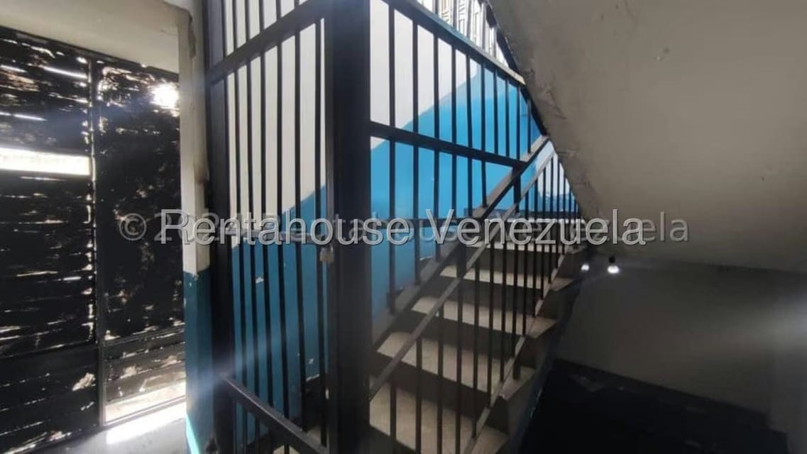 Comercial (Local Comercial) en Alquiler en Centro, Lara - 32
