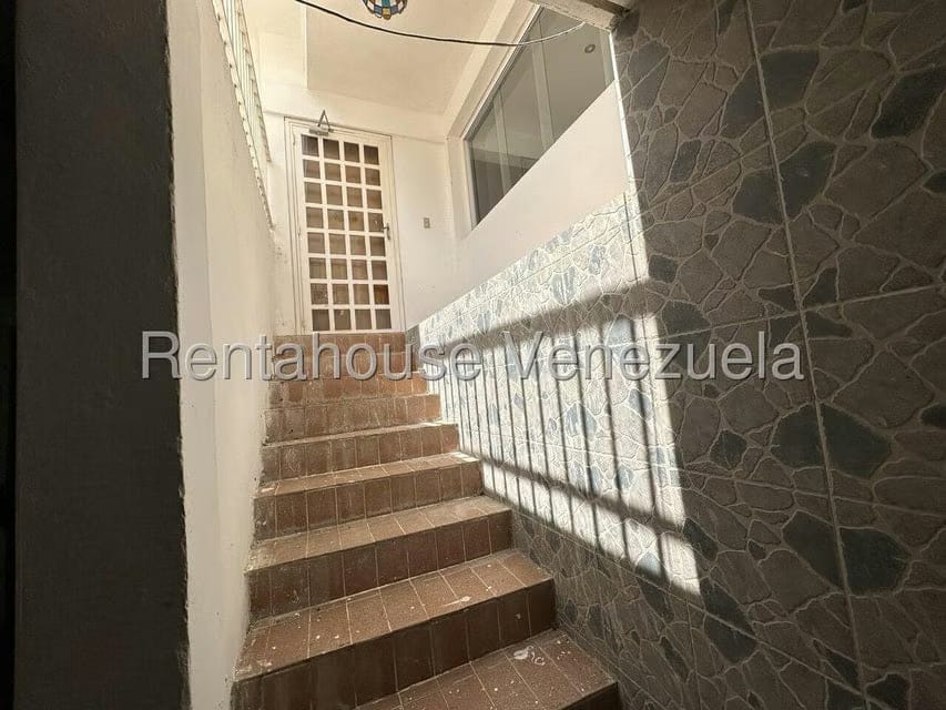 Casa (Multipes Niveles) en Venta en El Cafetal, Distrito Metropolitano - 3