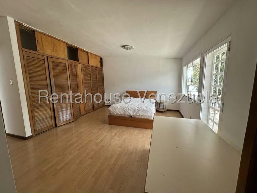 Casa (Multipes Niveles) en Venta en El Cafetal, Distrito Metropolitano - 24
