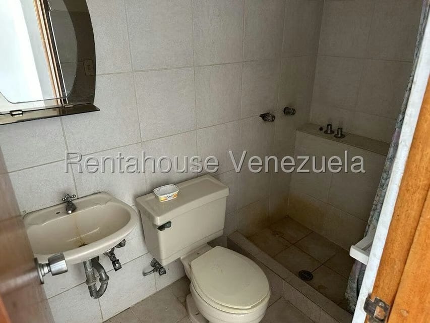 Casa (Multipes Niveles) en Venta en El Cafetal, Distrito Metropolitano - 27