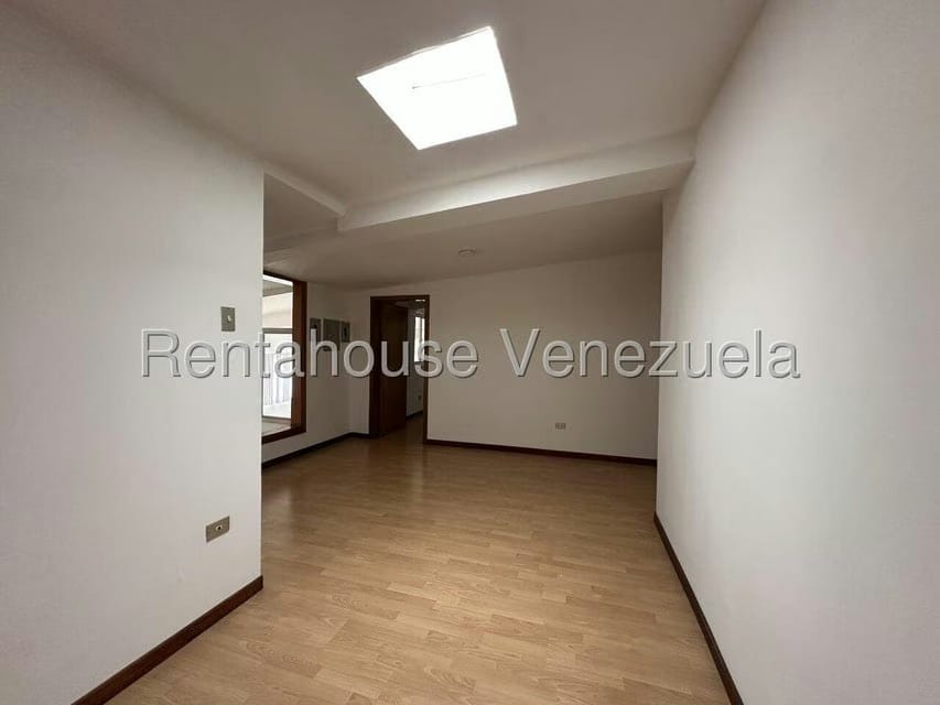 Casa (Multipes Niveles) en Venta en El Cafetal, Distrito Metropolitano - 30