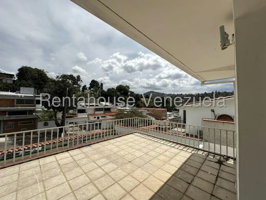 Casa (Multipes Niveles) en Venta en El Cafetal, Distrito Metropolitano - 36