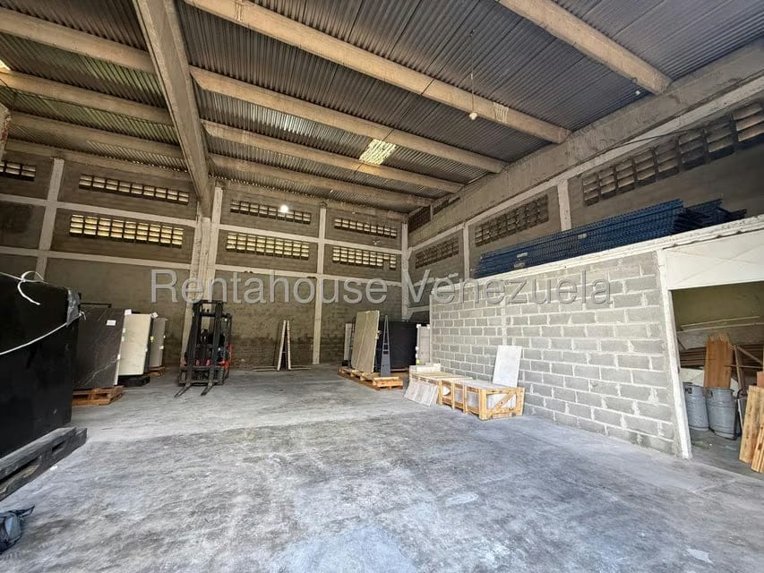 Comercial (Galpon - Deposito) en Venta en Guatire, Miranda - 4