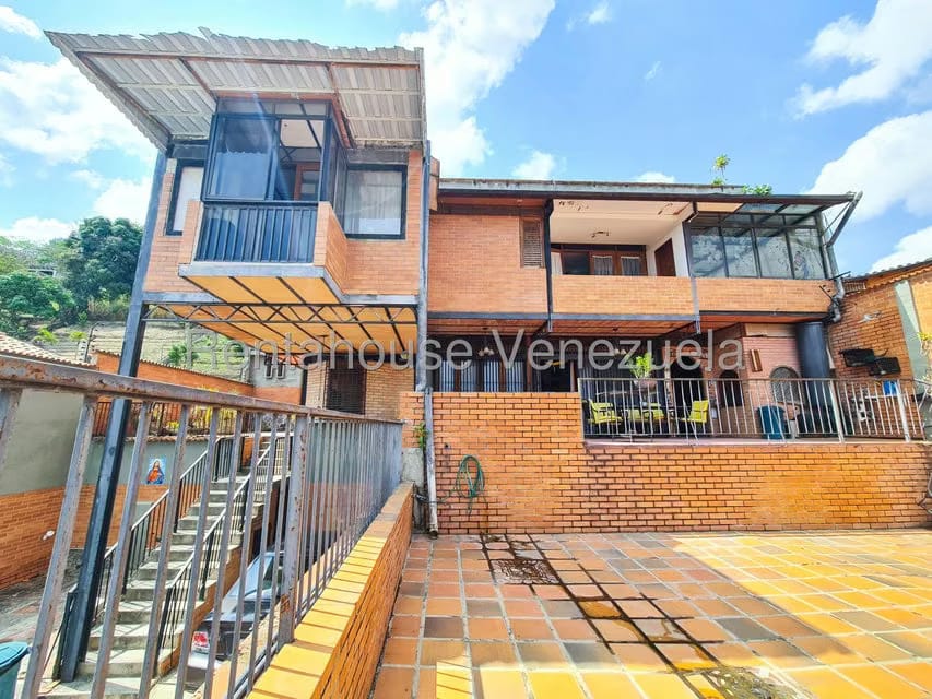 Casa (Multipes Niveles) en Venta en Prados del Este, Distrito Metropolitano - 12