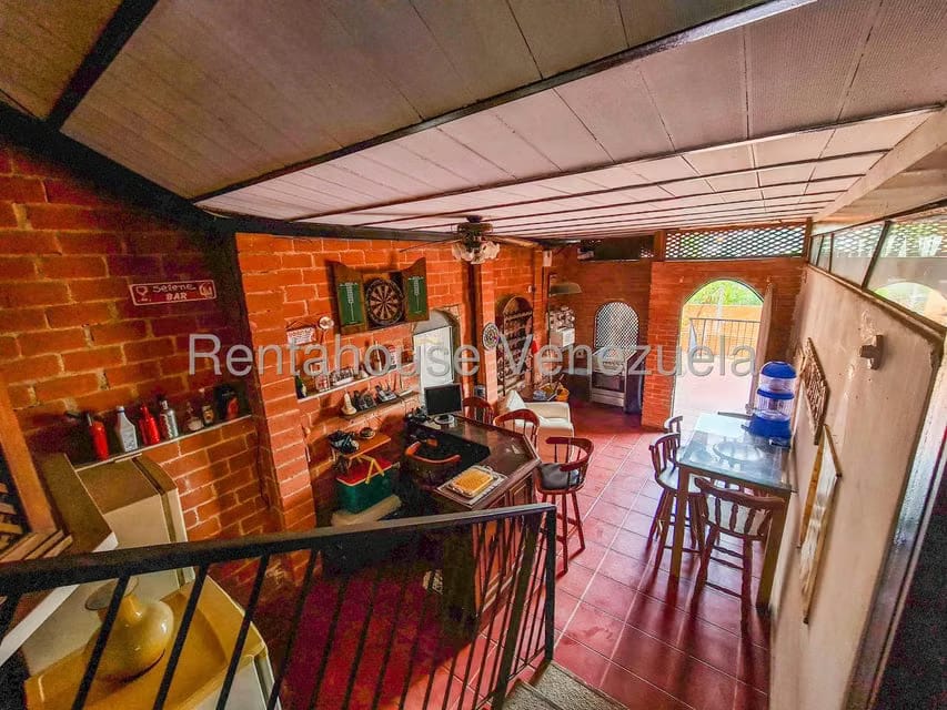 Casa (Multipes Niveles) en Venta en Prados del Este, Distrito Metropolitano - 14