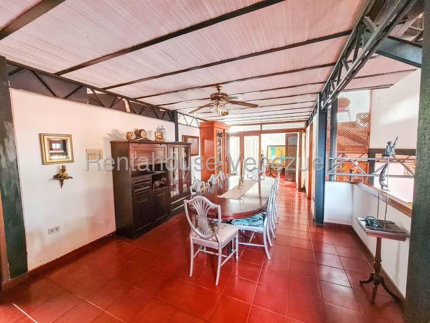 Casa (Multipes Niveles) en Venta en Prados del Este, Distrito Metropolitano - 15
