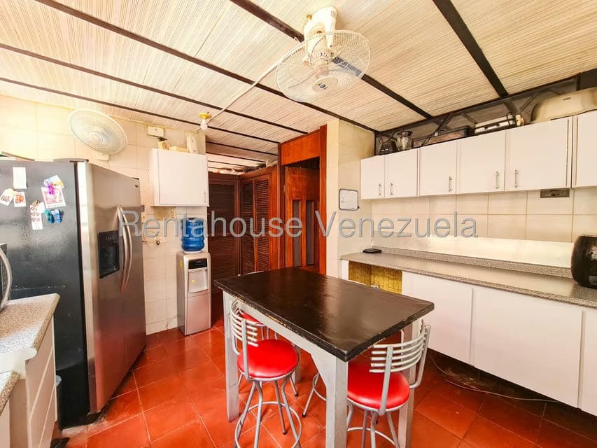 Casa (Multipes Niveles) en Venta en Prados del Este, Distrito Metropolitano - 22