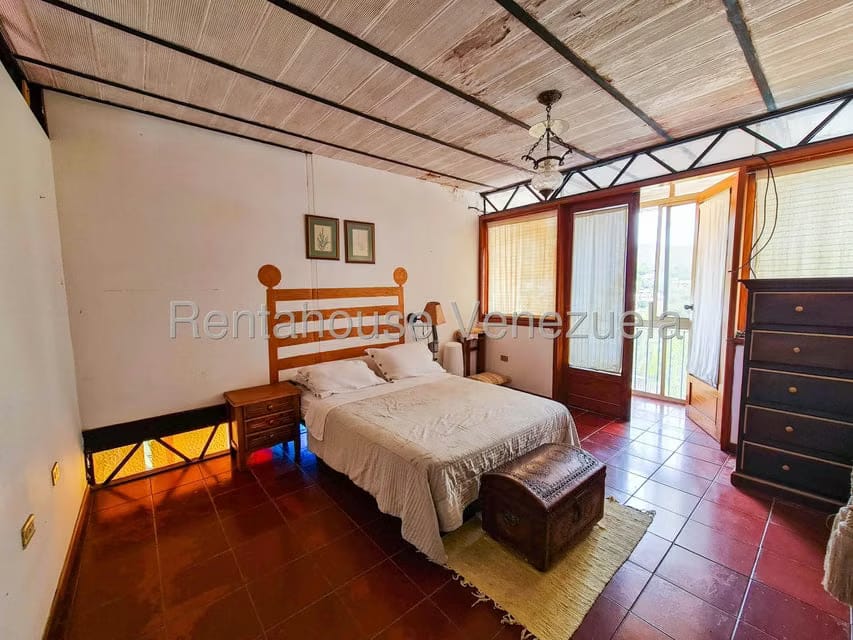 Casa (Multipes Niveles) en Venta en Prados del Este, Distrito Metropolitano - 30