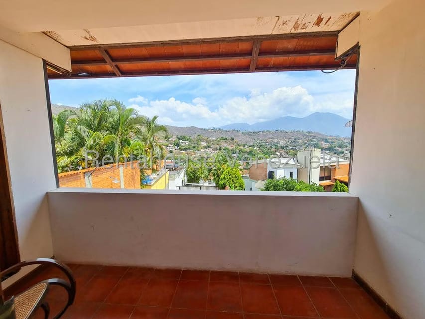Casa (Multipes Niveles) en Venta en Prados del Este, Distrito Metropolitano - 36