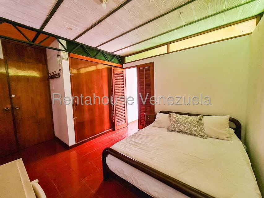 Casa (Multipes Niveles) en Venta en Prados del Este, Distrito Metropolitano - 46