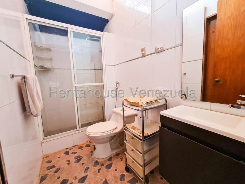 Casa (Multipes Niveles) en Venta en Prados del Este, Distrito Metropolitano - 48