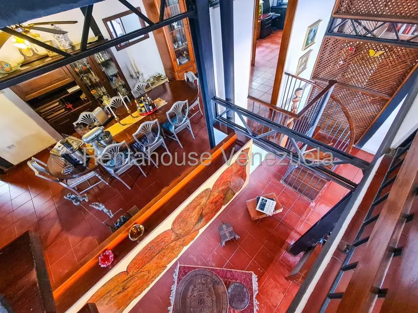 Casa (Multipes Niveles) en Venta en Prados del Este, Distrito Metropolitano - 49