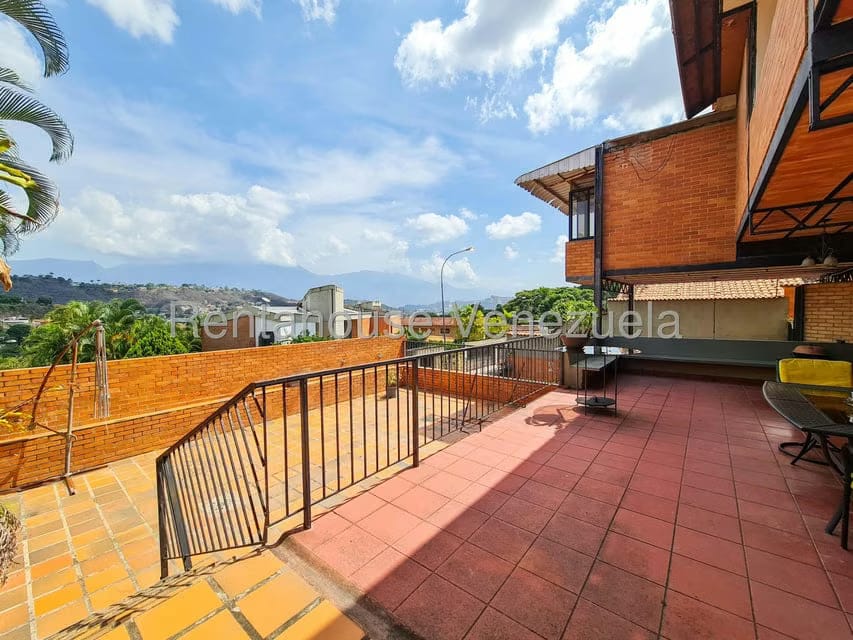 Casa (Multipes Niveles) en Venta en Prados del Este, Distrito Metropolitano - 10