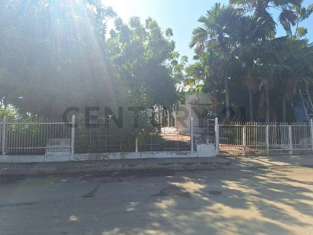 Terreno en Venta 3700 mts2 - 5