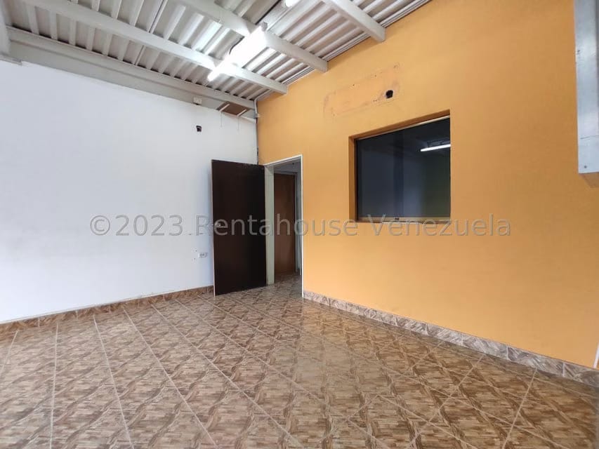 Comercial (Local Comercial) en Venta en El Limon, Aragua - 33