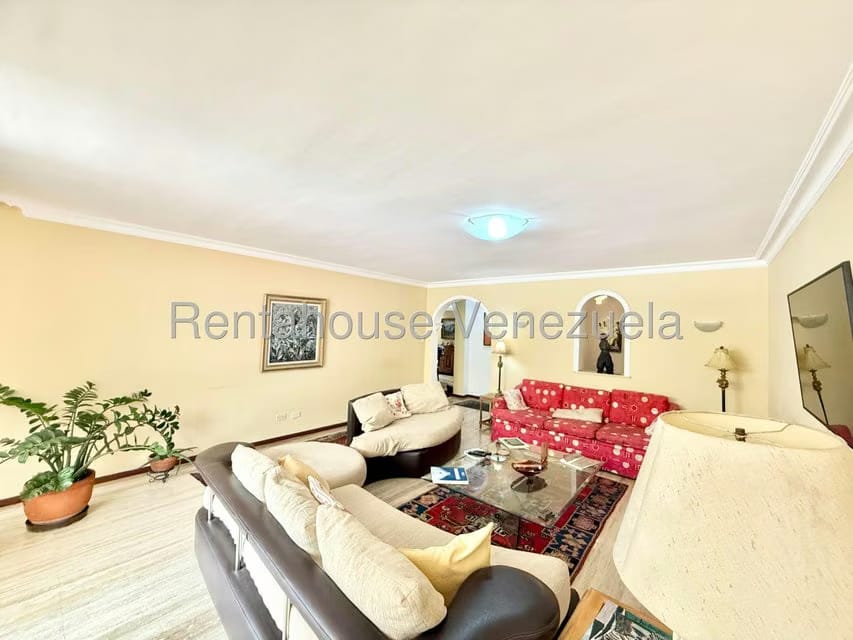 Apartamento (1 Nivel) en Alquiler en La Castellana, Distrito Metropolitano - 2