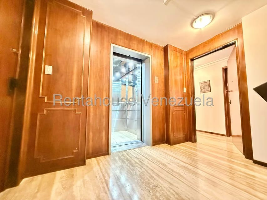 Apartamento (1 Nivel) en Alquiler en La Castellana, Distrito Metropolitano - 39