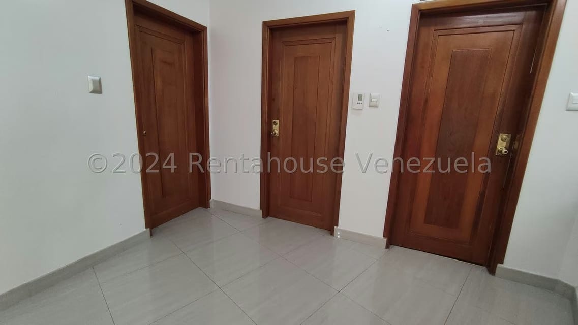 Casa (Multipes Niveles) en Venta en Tierra Negra, Zulia - 32
