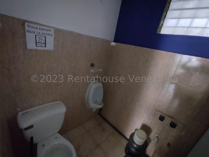 Comercial (Oficina) en Alquiler en El Centro, Aragua - 15