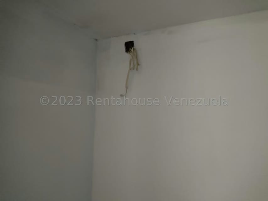 Comercial (Oficina) en Alquiler en El Centro, Aragua - 17