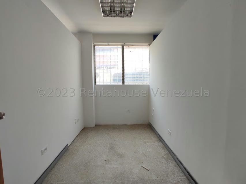 Comercial (Oficina) en Alquiler en El Centro, Aragua - 20