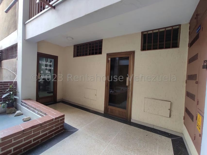Comercial (Oficina) en Alquiler en El Centro, Aragua - 6