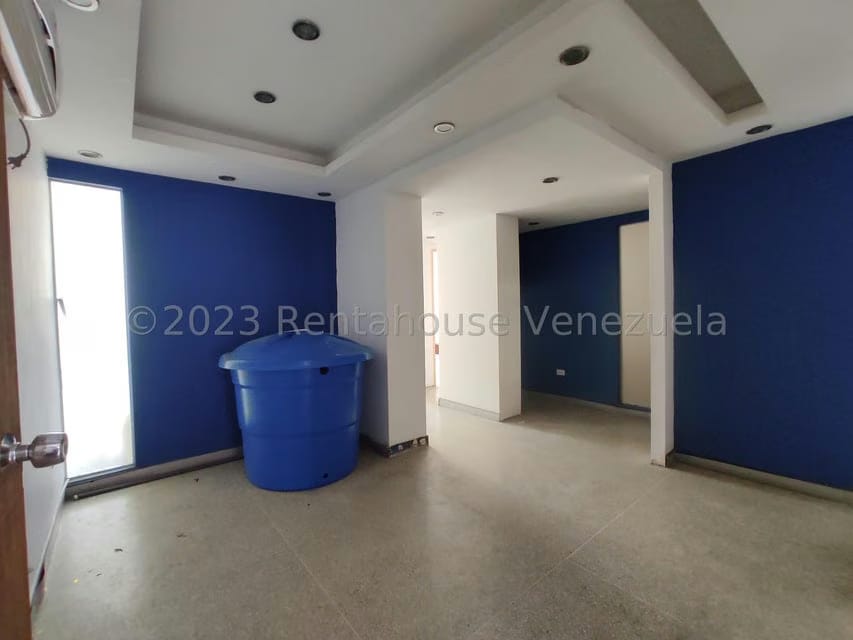 Comercial (Oficina) en Alquiler en El Centro, Aragua - 8