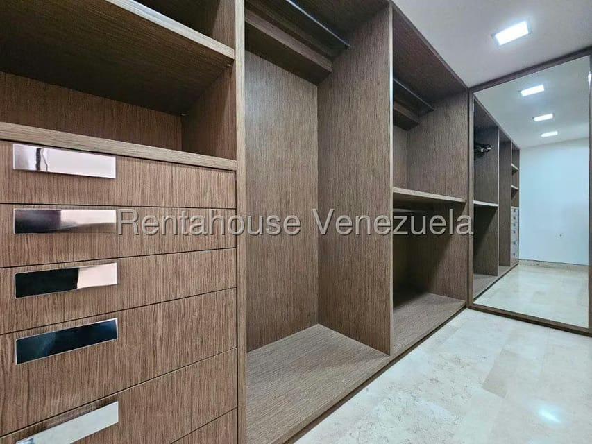 Apartamento (1 Nivel) en Venta en Chulavista, Distrito Metropolitano - 56
