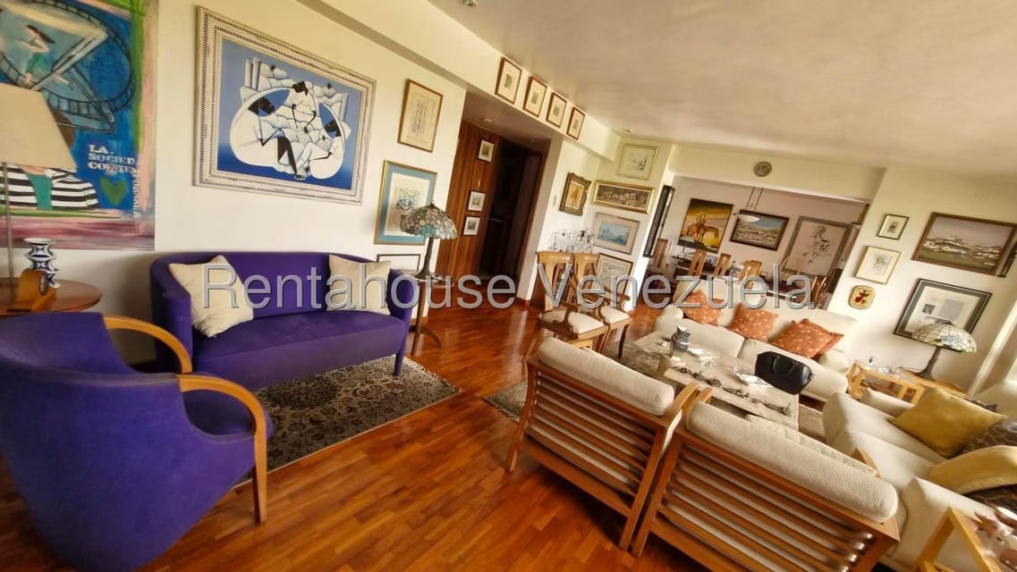 Apartamento (1 Nivel) en Venta en Los Dos Caminos, Distrito Metropolitano - 13