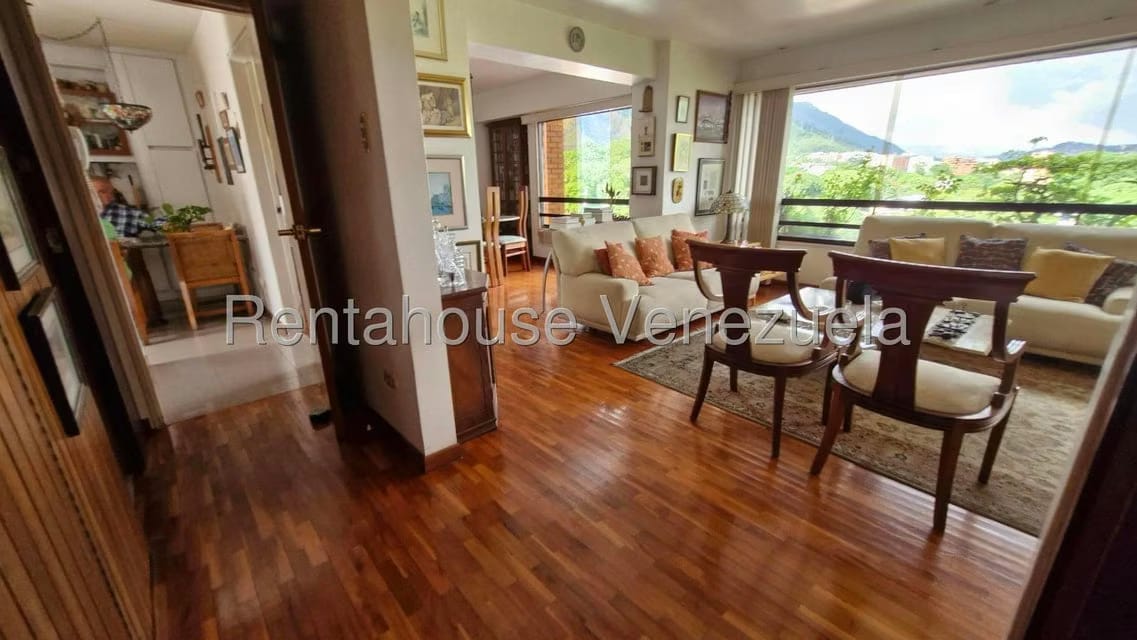 Apartamento (1 Nivel) en Venta en Los Dos Caminos, Distrito Metropolitano - 31