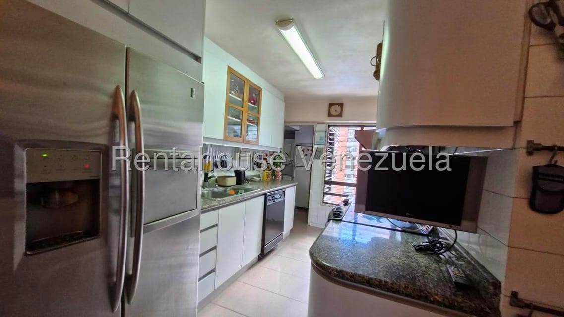 Apartamento (1 Nivel) en Venta en Los Dos Caminos, Distrito Metropolitano - 43