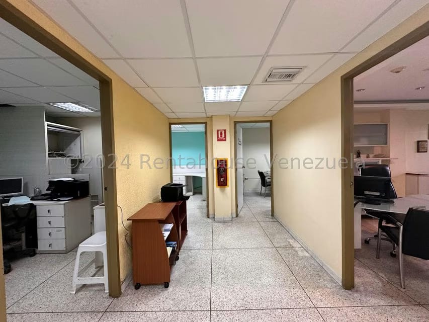 Comercial (Edificio) en Venta en El Limon, Aragua - 13