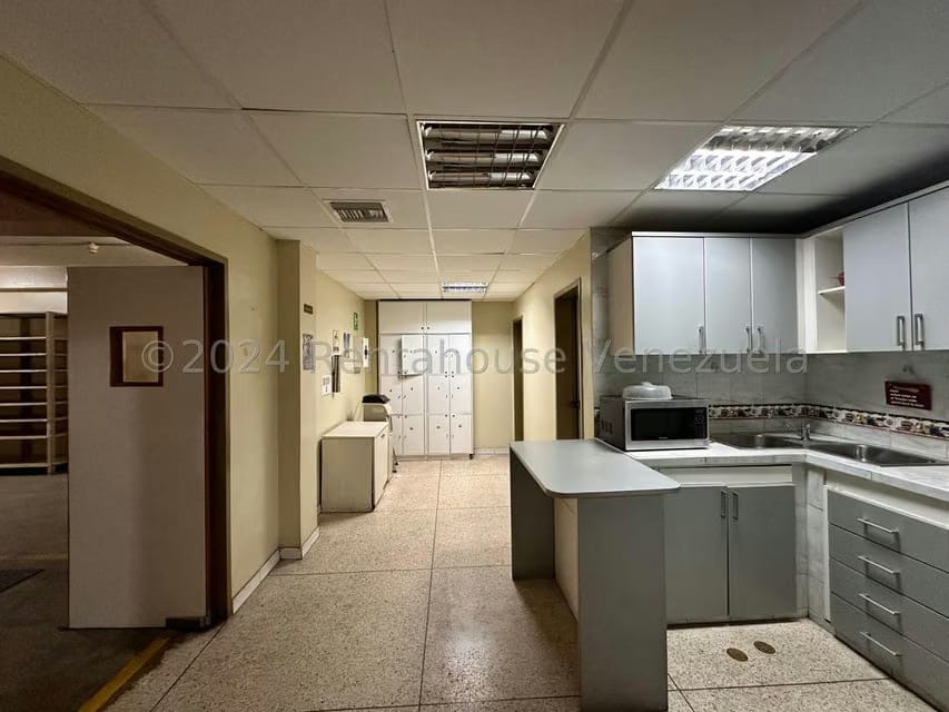 Comercial (Edificio) en Venta en El Limon, Aragua - 25