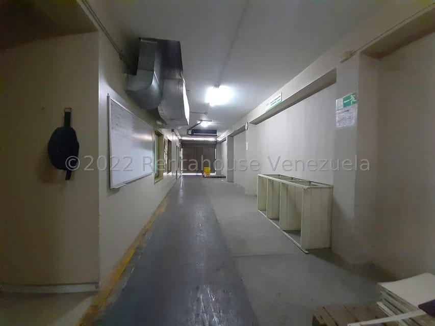 Comercial (Edificio) en Venta en El Limon, Aragua - 37