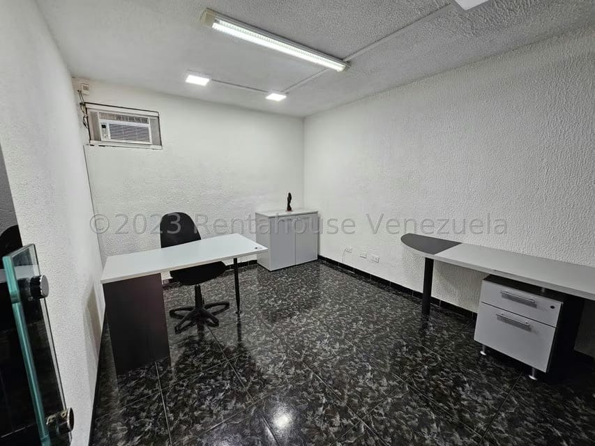Comercial (Oficina) en Alquiler en Colinas de Bello Monte, Distrito Metropolitano - 4