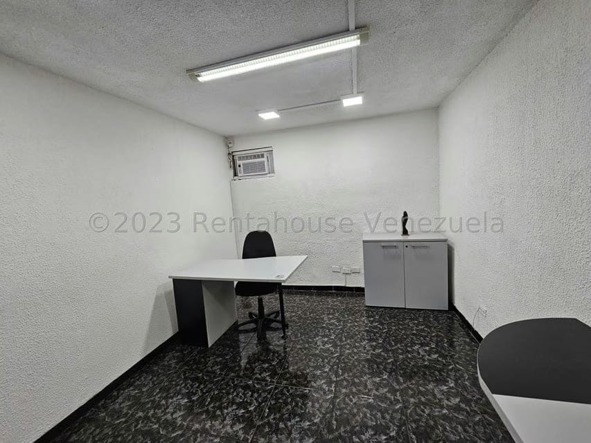 Comercial (Oficina) en Alquiler en Colinas de Bello Monte, Distrito Metropolitano - 5