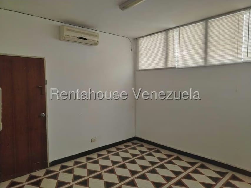 Comercial (Local Comercial) en Alquiler en Del Este, Lara - 9