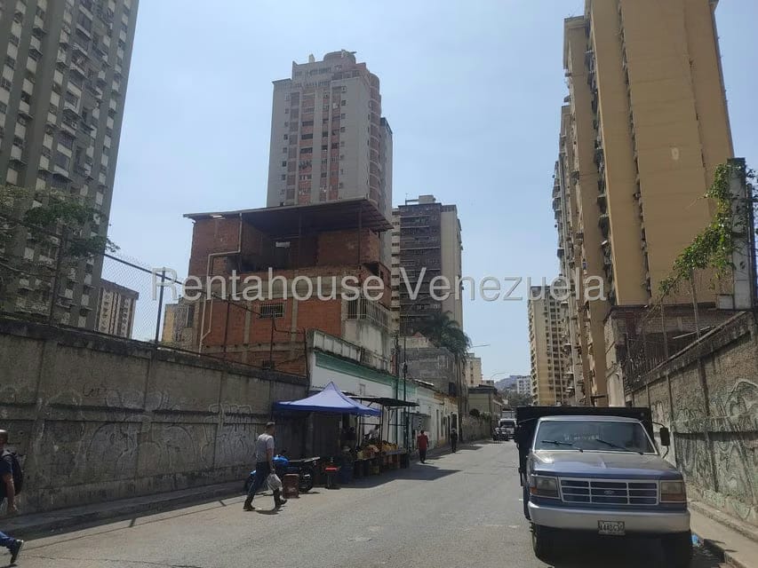 Comercial (Local Comercial) en Venta en Parroquia San Juan, Distrito Metropolitano - 2