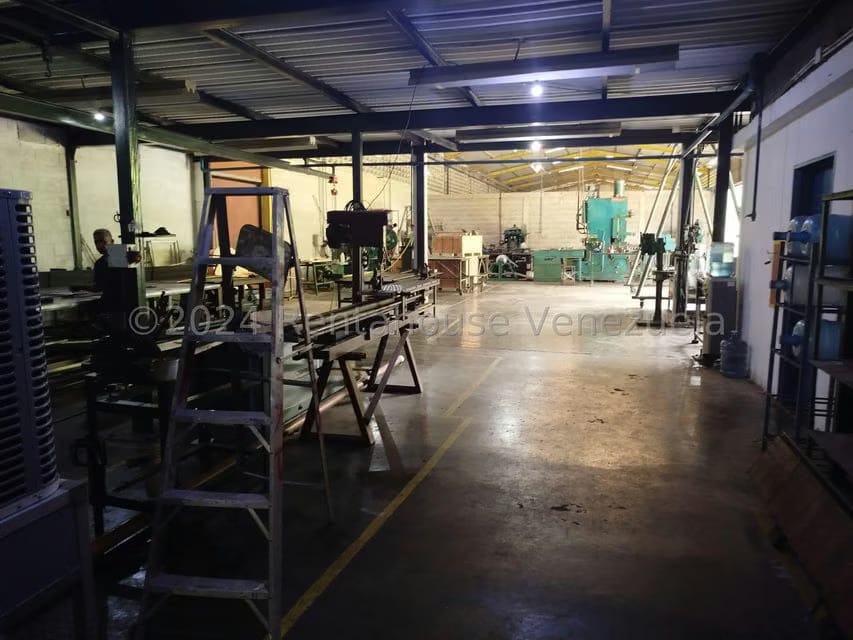 Comercial (Galpon - Deposito) en Venta en Las Cumacas, Miranda - 13
