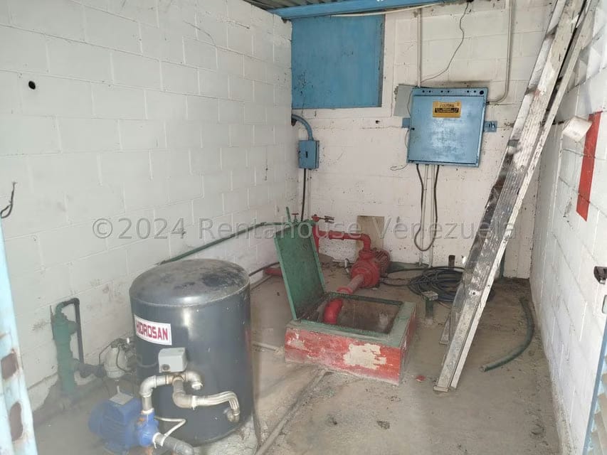Comercial (Galpon - Deposito) en Venta en Las Cumacas, Miranda - 4