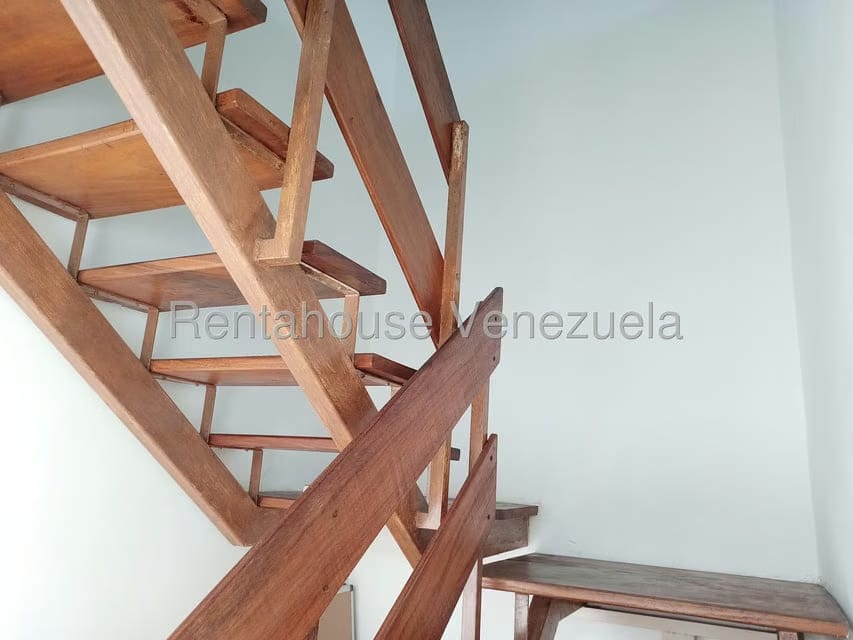 Apartamento (Duplex) en Alquiler en Guaicay, Distrito Metropolitano - 24