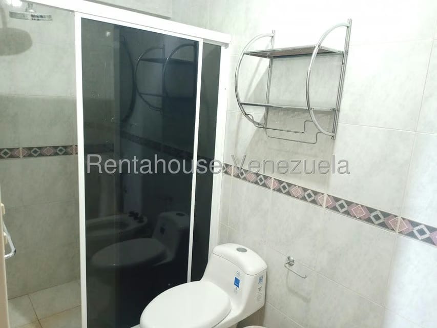 Apartamento (Duplex) en Alquiler en Guaicay, Distrito Metropolitano - 33