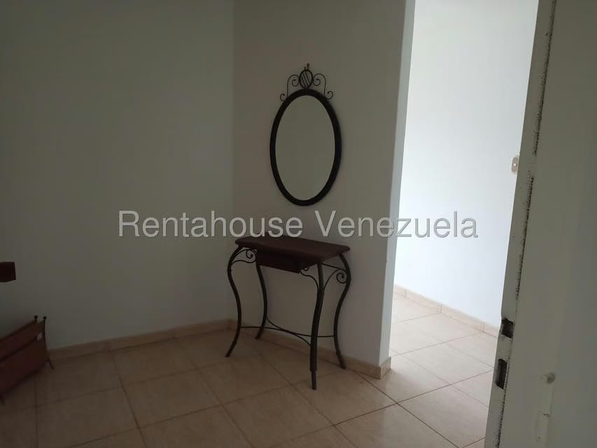 Apartamento (Duplex) en Alquiler en Guaicay, Distrito Metropolitano - 5