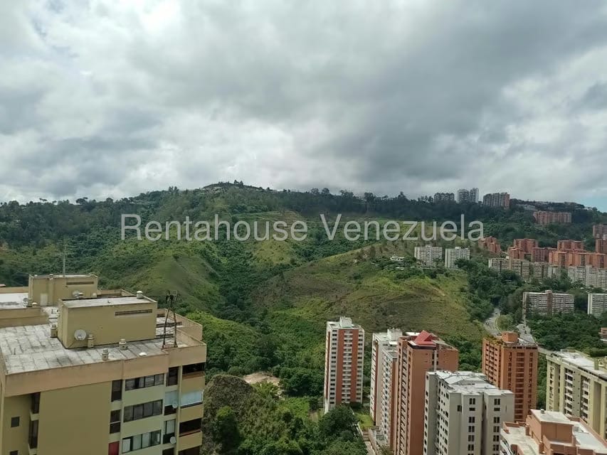 Apartamento (Duplex) en Alquiler en Guaicay, Distrito Metropolitano - 48