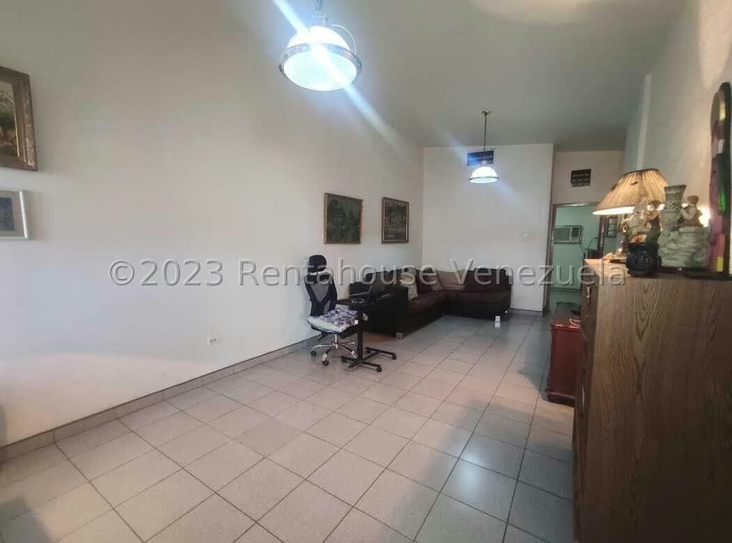 24-1582 Venta de Casa en Sector Ayacucho - 3