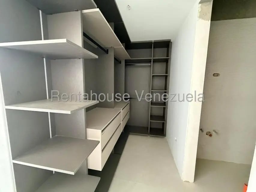 Apartamento (1 Nivel) en Venta en Las Mercedes, Distrito Metropolitano - 12
