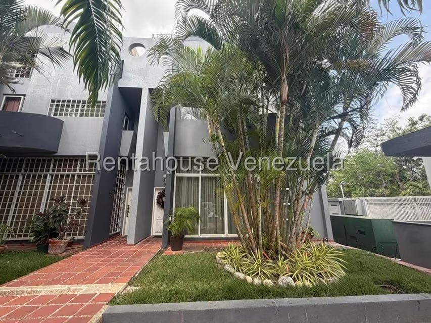Casa (Duplex) en Venta en Zona Este, Lara