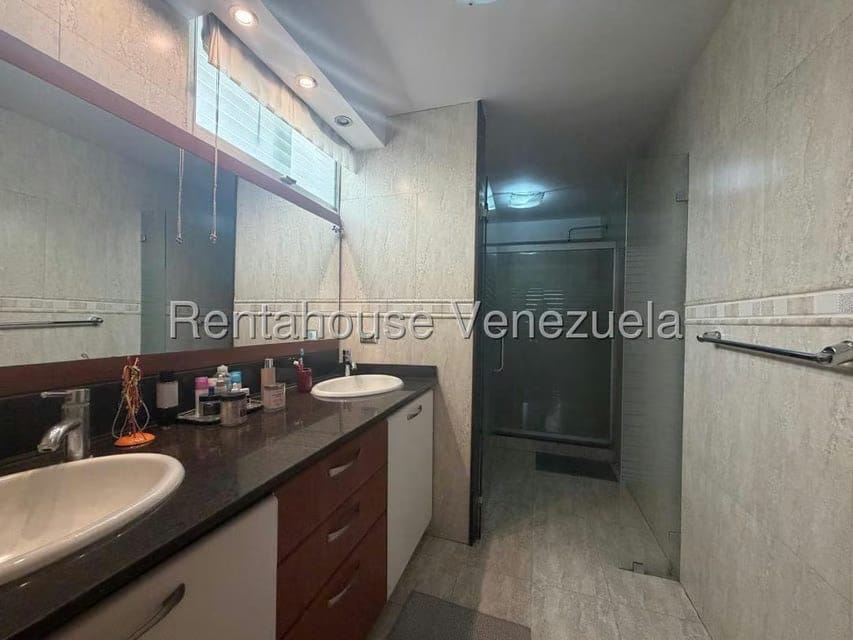 Casa (Duplex) en Venta en Zona Este, Lara - 19