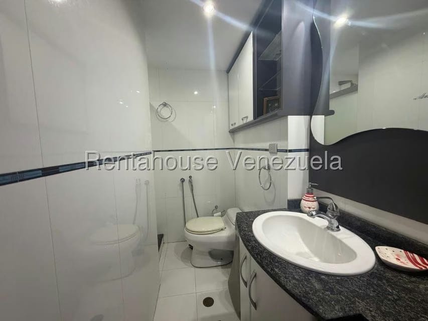 Casa (Duplex) en Venta en Zona Este, Lara - 24