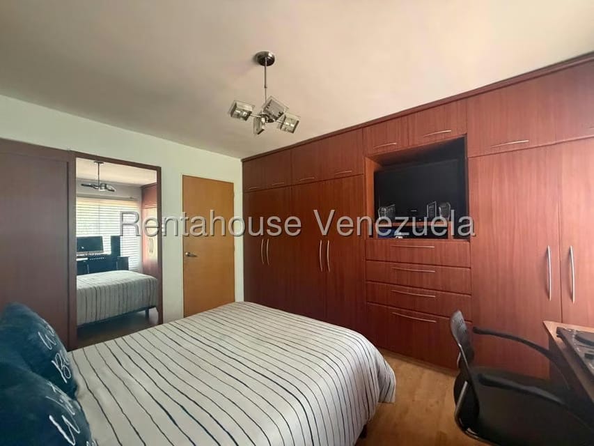 Casa (Duplex) en Venta en Zona Este, Lara - 28